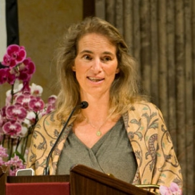 Dr. Maria Harmer
